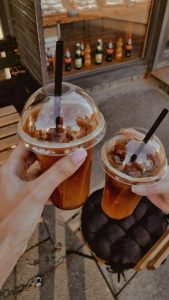 Cara Menyiasati Agar Bisnis Minuman Dingin Tetap Sukses Di Musim Hujan